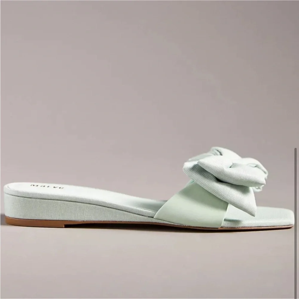 🍭NWT🍭Anthropologie Maeve Bow Micro Wedge Sandals Moss Size 9